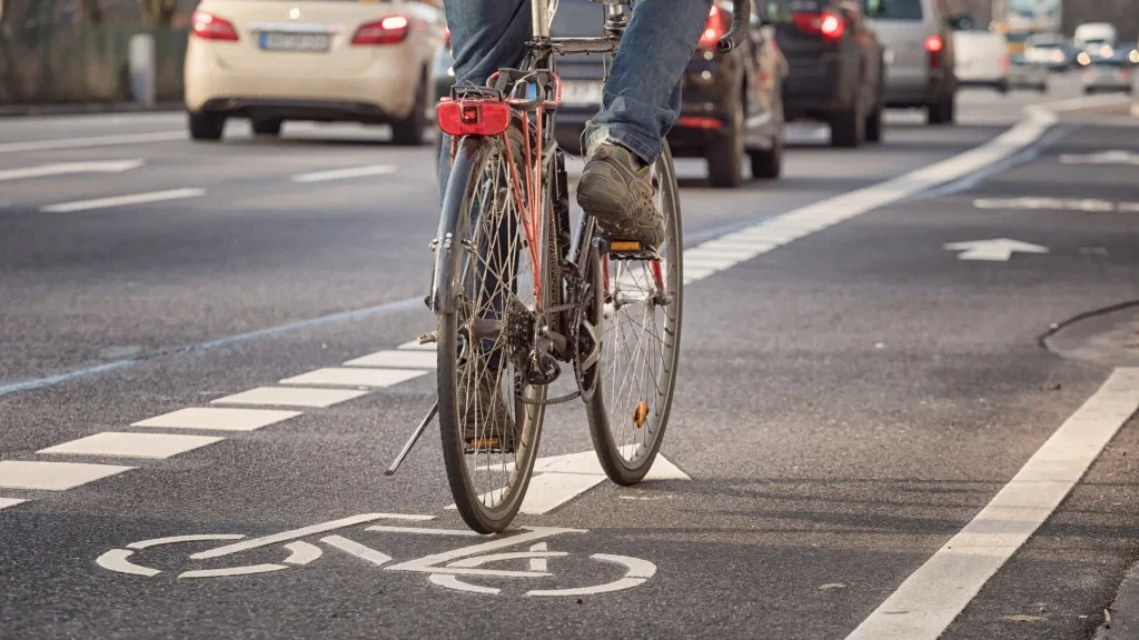A bicyclist was injured on Sunday, October 22nd, after being struck by a car in a hit-and-run on Pesante Road in Bakersfield, California.
