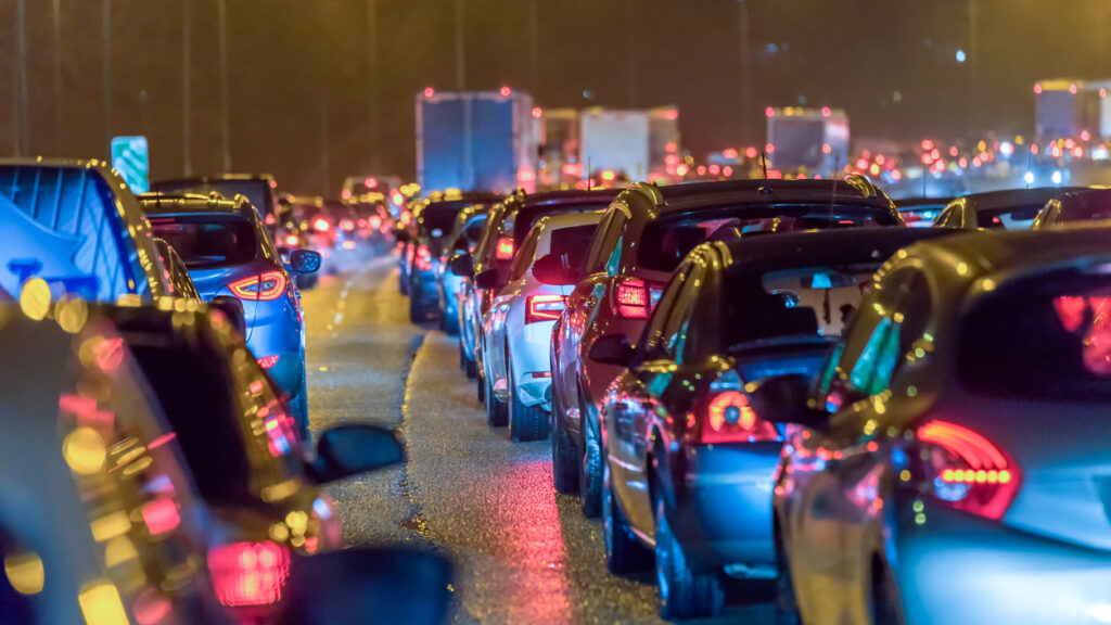 One killed, several injured in collision on the 101 Freeway in Los Angeles