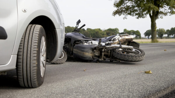 At least one person was injured on Thursday, October 26th, due to a serious motorcycle accident on the 101 Freeway