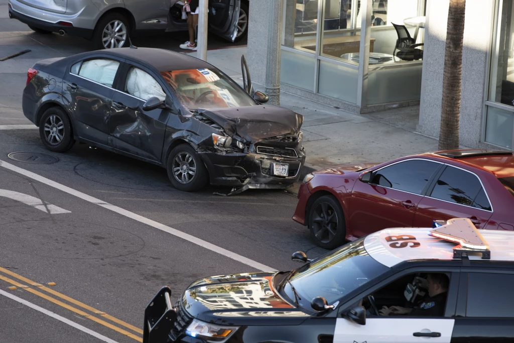  A sheriff's deputy and one other were injured on Tuesday, November 21st, in a patrol car crash on Santa Monica Boulevard in West Hollywood.
