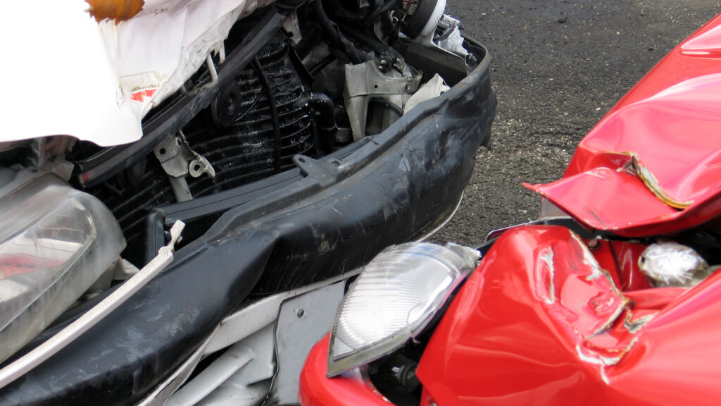 Head-on crash in Sutter County kills One, seriously injured another on Hwy 99.