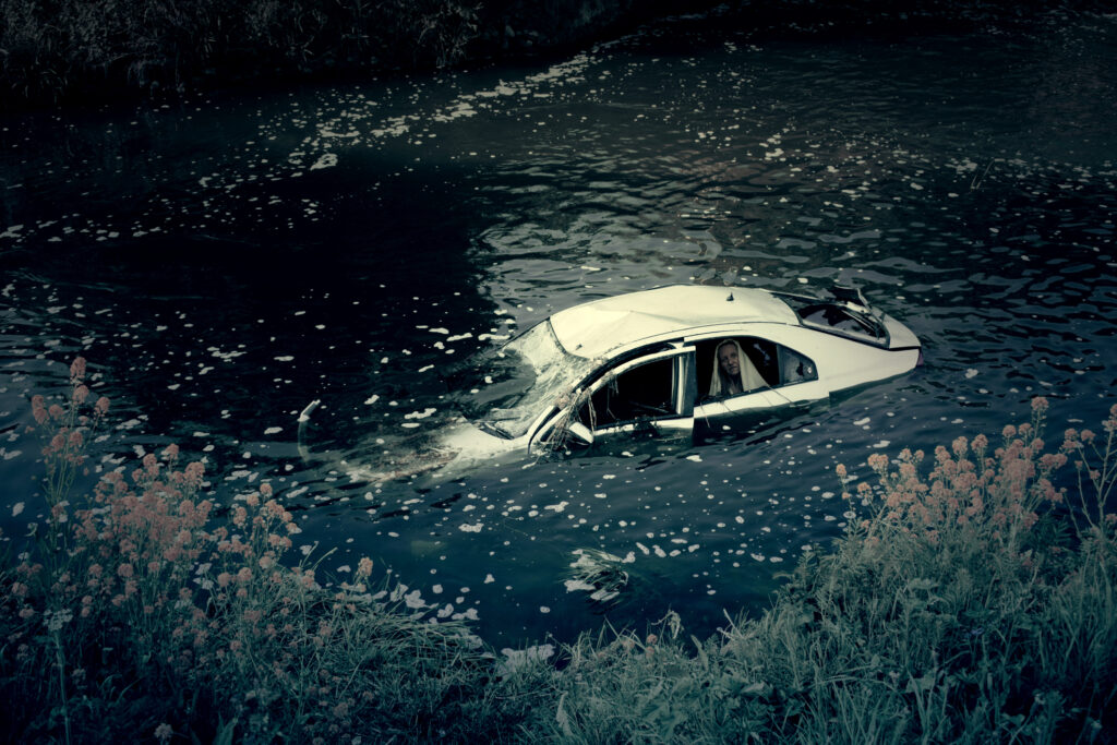 1 killed when vehicle crashes into canal in Bakersfield.